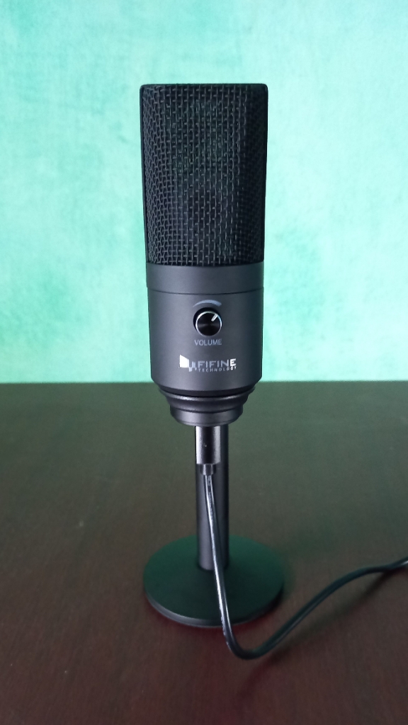 Fifine K670B Podcast Microphone USB with Headphone Monitoring 3.5