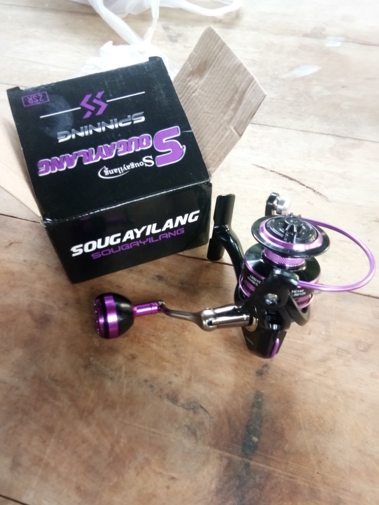 Sougayilang Fishing Reel ZSR2000-5000 Gear Ratio 5.0:1 Ball Bearings12+1  Purple Spinning Reel Super Strong for Carp Fishing Catfish Outdoor Fishing