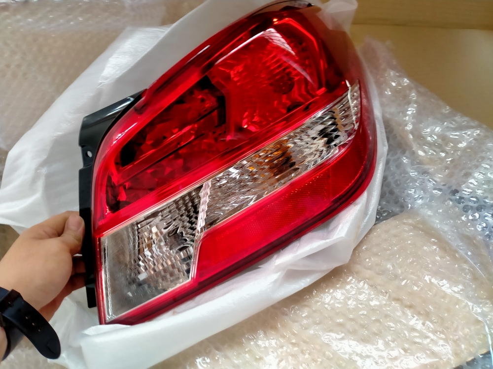 [2017 - 2020 G4 ] Mitsubishi Mirage Tail Lamp RH - Genuine Mitsubishi Auto  Parts - 8330B070