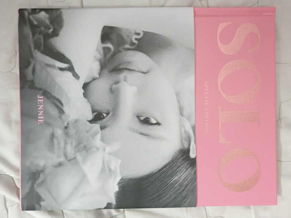 BLACKPINK JENNIE - 1st Single Album [ Solo ] Photobook Special