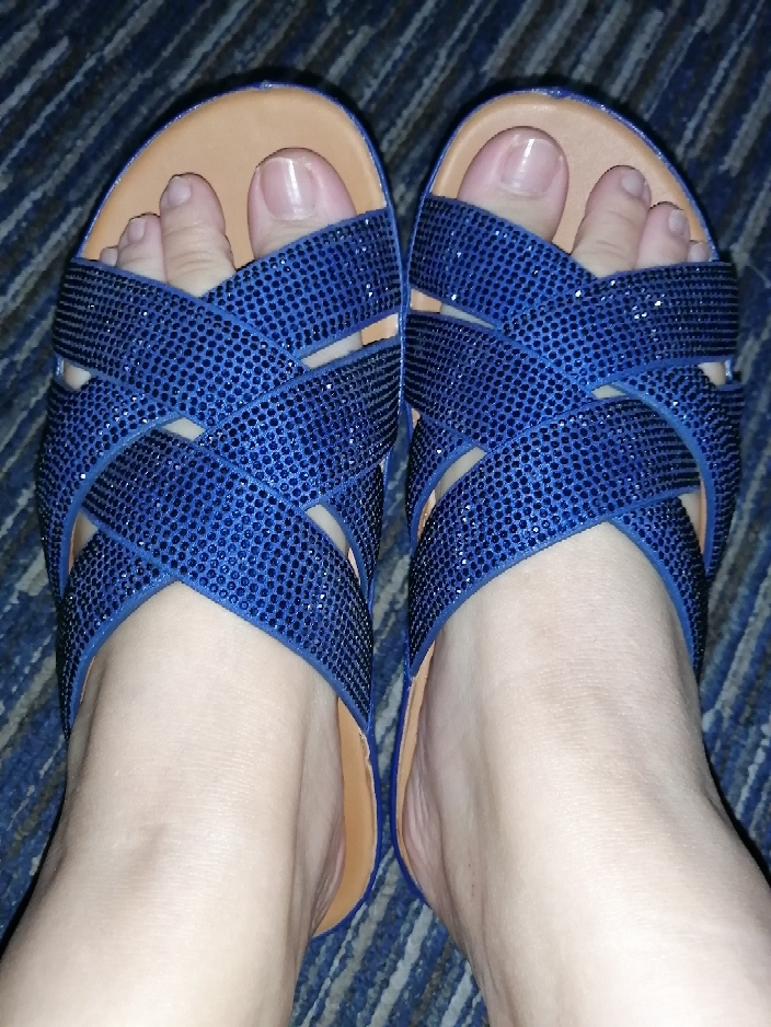 fitflop lattice crystal cross slides