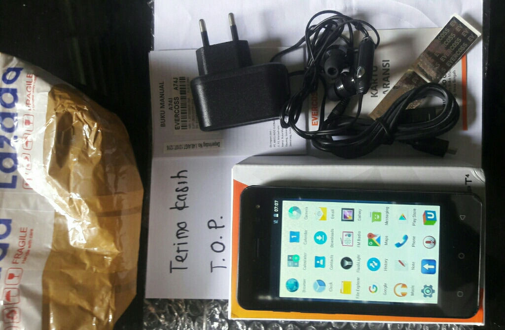 Evercoss A74j Layar 4 Inch Rom 8gb Dual Sim Camera Garansi Resmi Lazada Indonesia