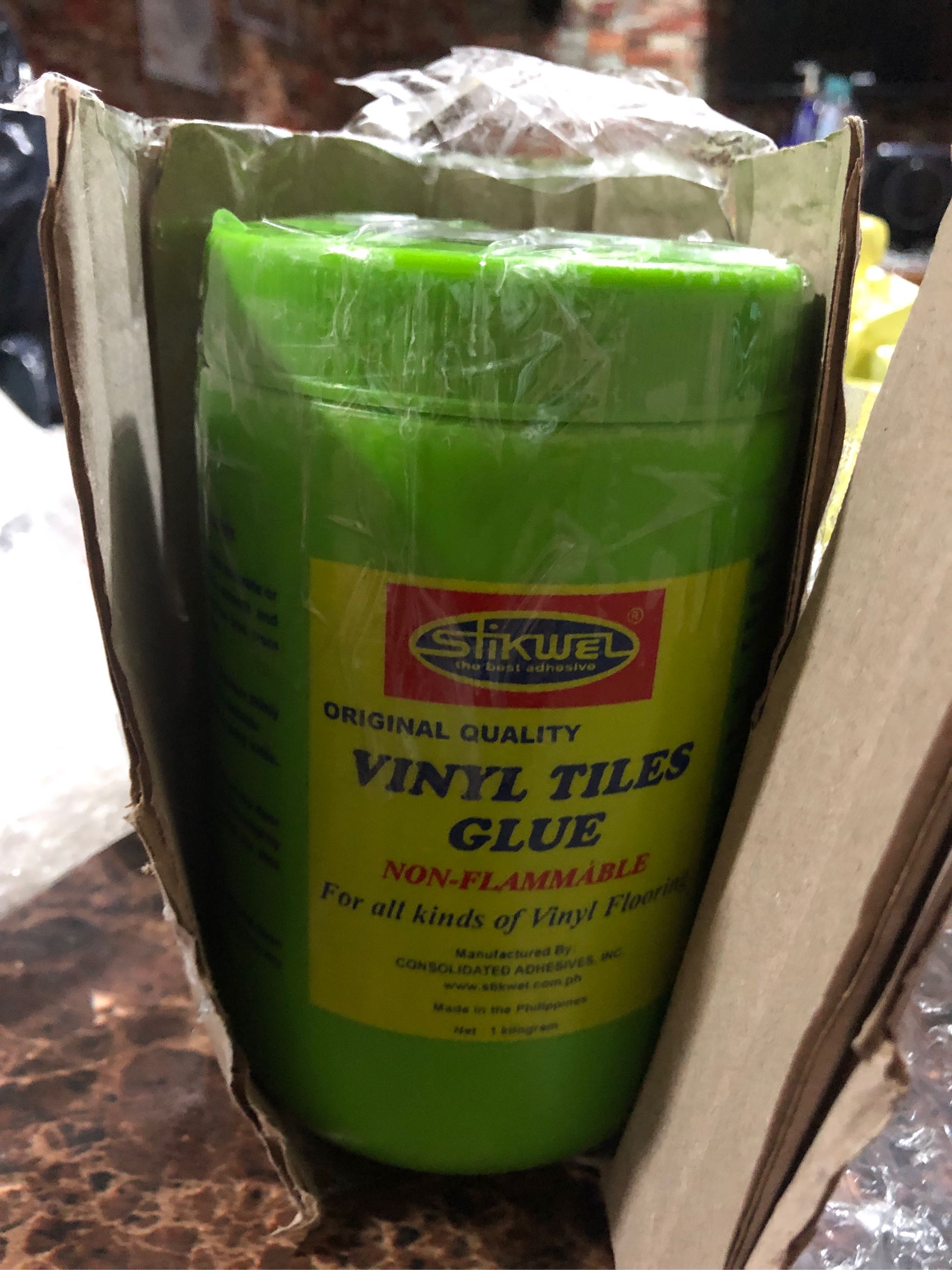 STIKWEL Vinyl Tiles Glue (Gallon) ubicaciondepersonas.cdmx.gob.mx