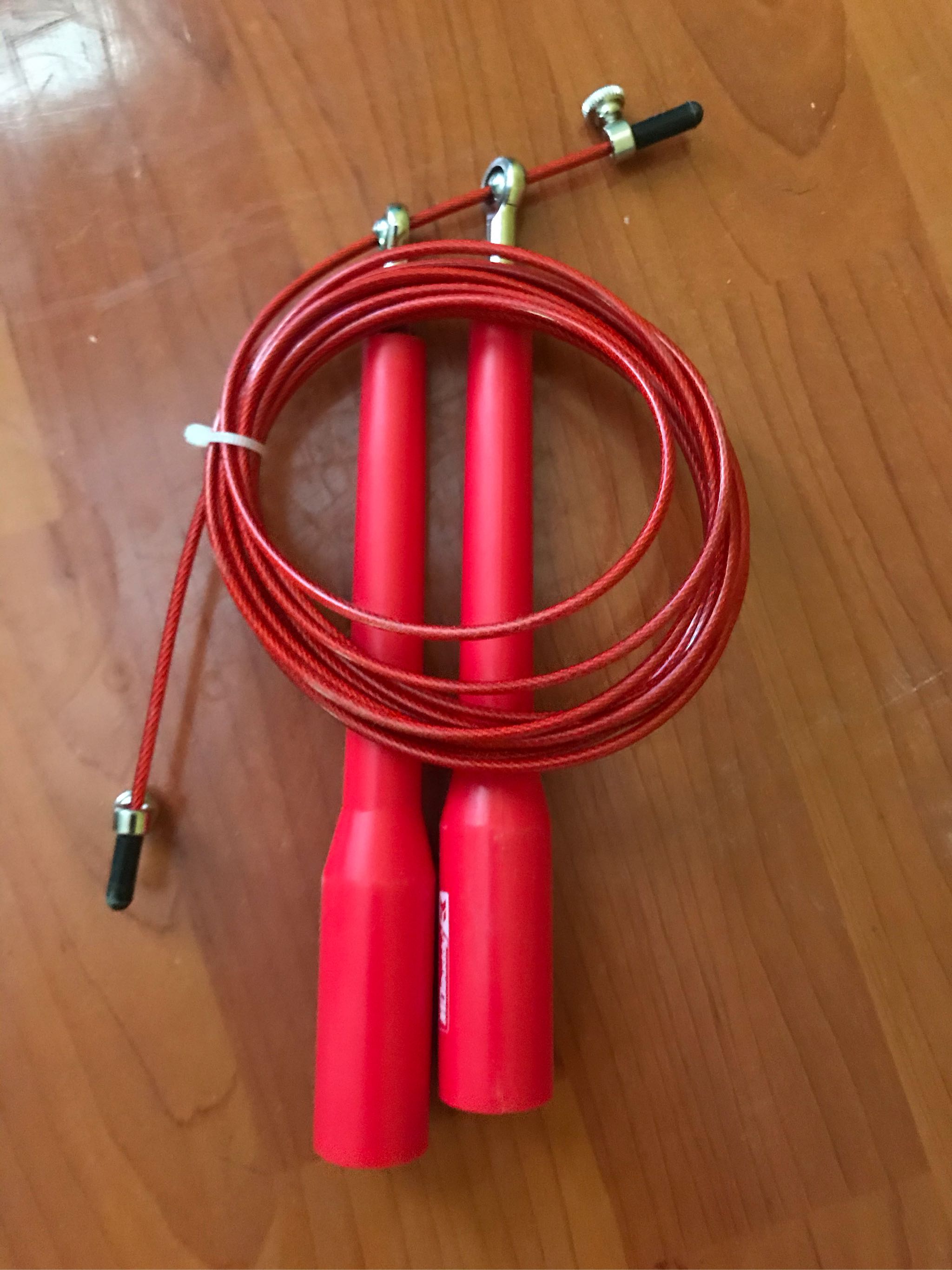  MDBUDDY MDJR027 STEEL WIRE TPU COVER SPEED JUMP ROPE SKIPPING ROPE WITH  BALL BEARING AND ADJUSTABLE LENGTH 9.8 FEET