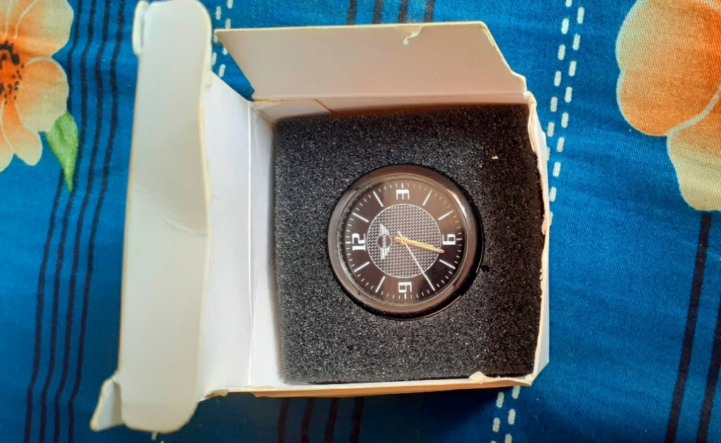 R27C Auto-Armaturenbrett Mini Watch Car Watch, Interior Design, Analog  Quartz