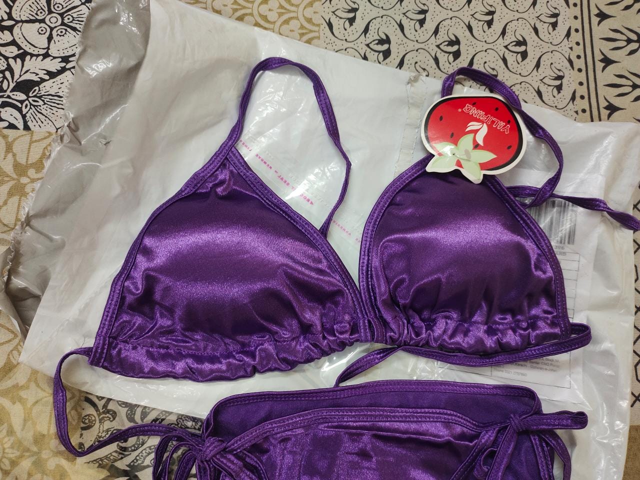 Silky Sexy Bra Set – PurpleBag Pakistan