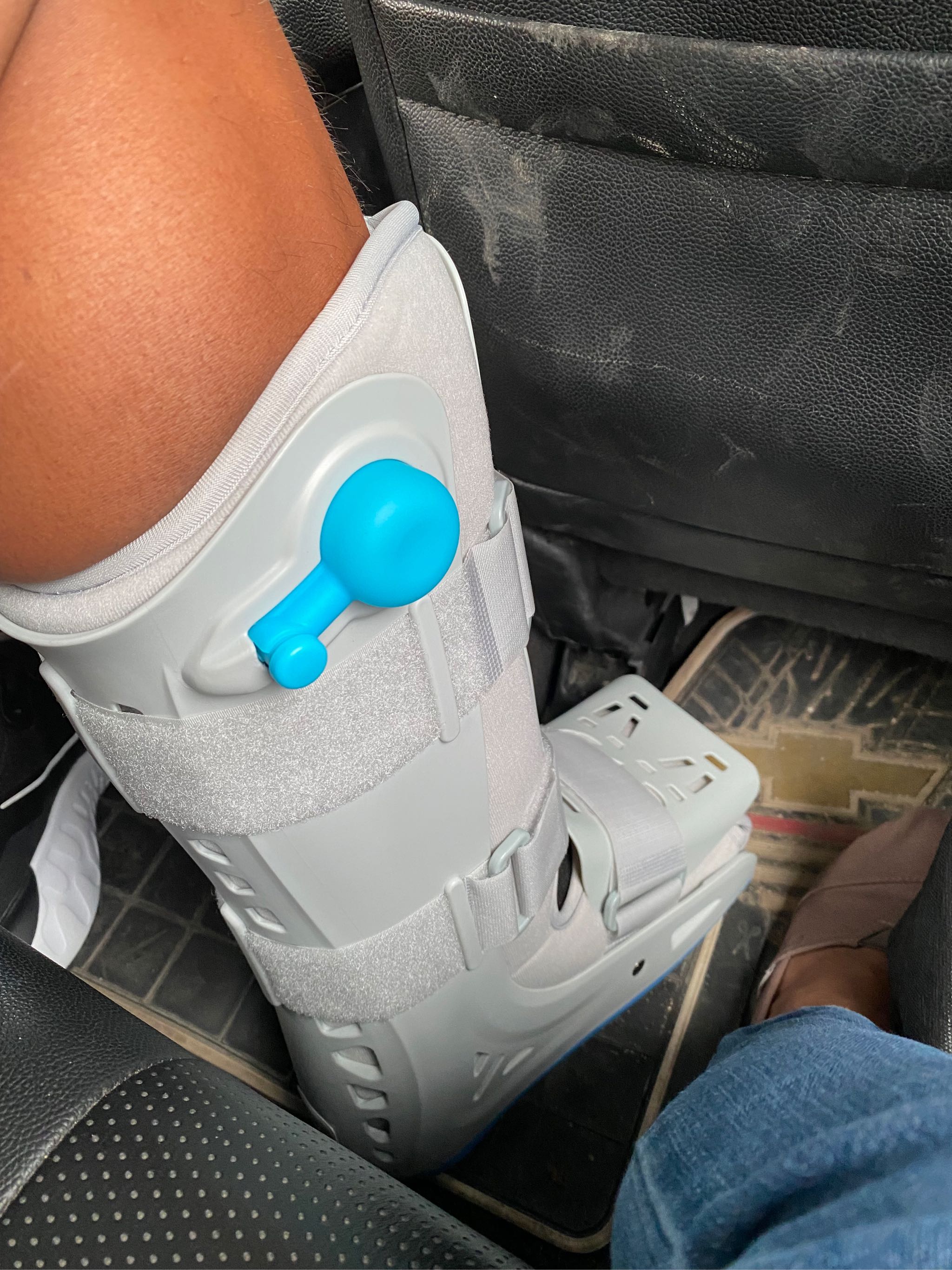 Full Leg Brace Knee Immobilizer Straight Knee Splint for Knee Pre-and  Postoperative & Injury