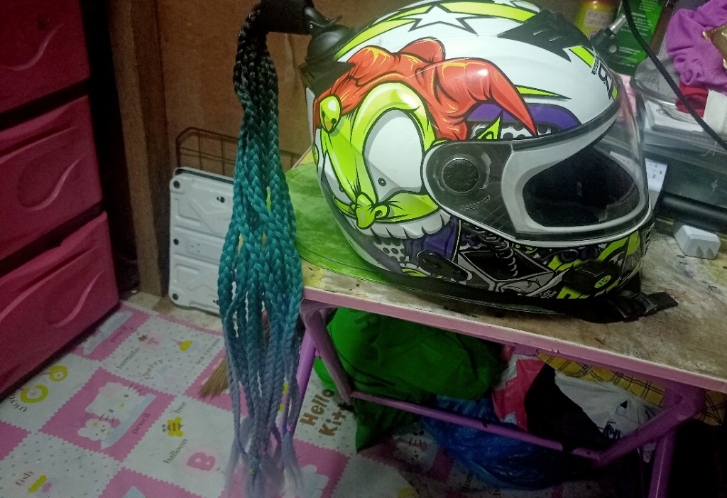 Asdomo Helmet Pigtails Gradient Ramp Helmet Braids Ponytail Helmet Hair with Suction Cup for Motor Bike 1PCS 22inch