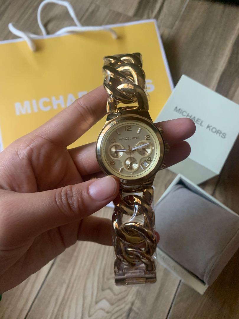 READY STOCK] 💯 ORIGINAL MICHAEL KORS RUNWAY TWIST CHRONOGRAPH GOLD DIAL  LADIES WATCH MK3131, Women's Fashion, Watches & Accessories, Watches on  Carousell