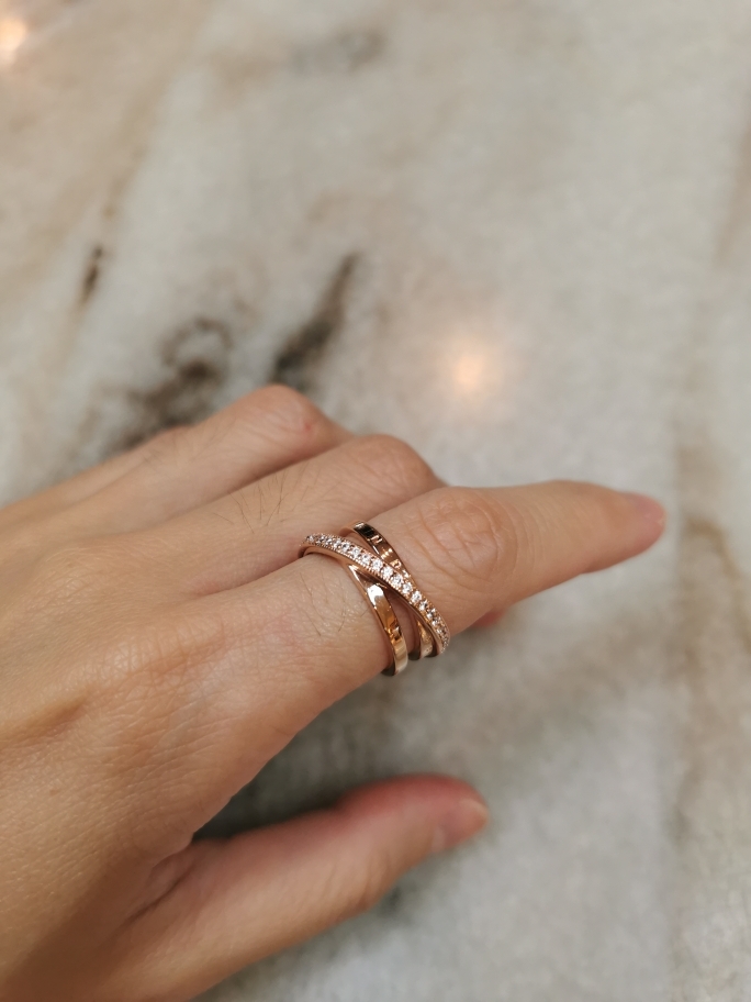 Crossover Pavé Triple Band Ring