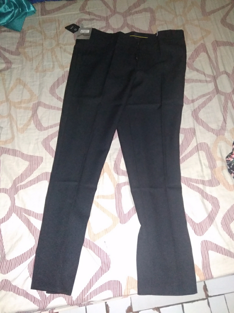 Celana Slim Fit / Celana Kerja 