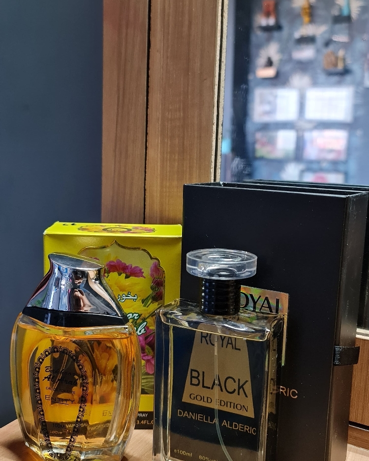 royal black perfume daniella alderic