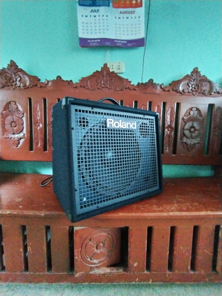 【メール便なら送料無料】 eネットストアーRoland KC200 4 Channel Mixing Keyboard Amplifier