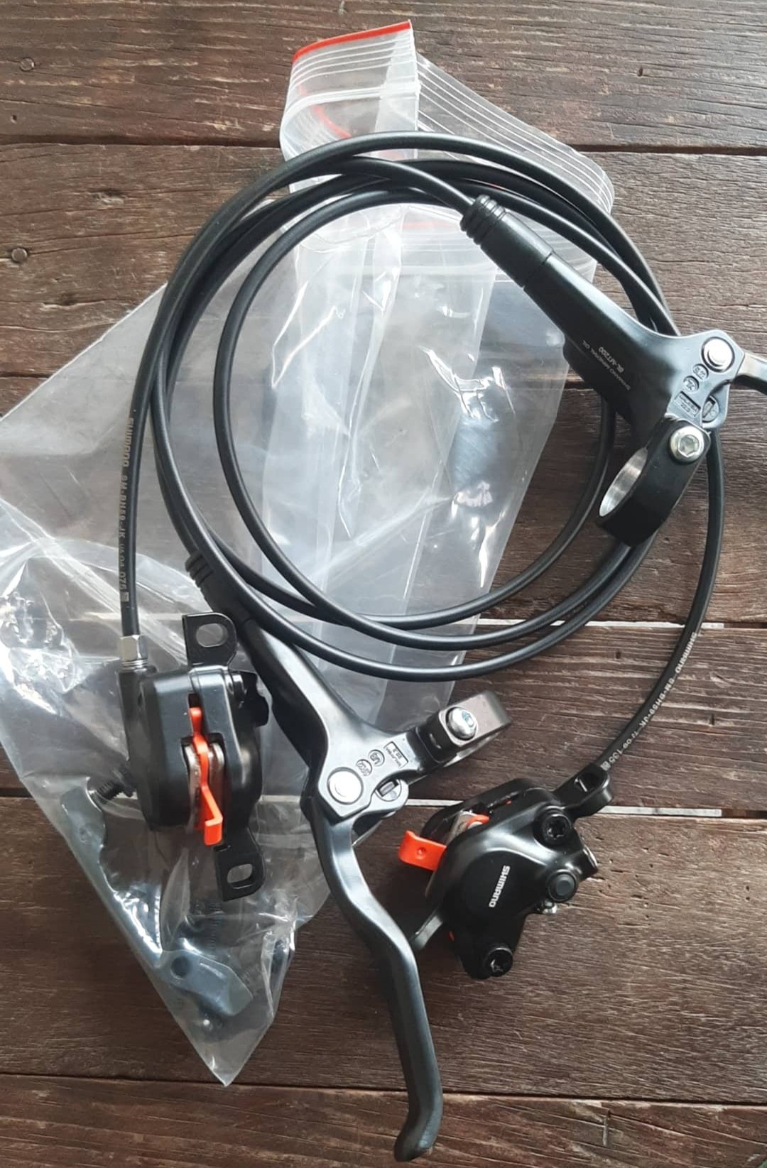 Shimano MT200 Hydraulic Brake For Mountain Bike