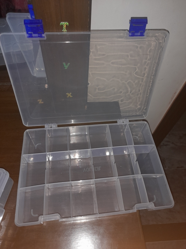 Adjustable Partition Clear Plastic Box Component Organiser at Rs