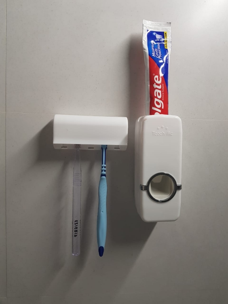  Toothpaste Dispenser With Tooth Brush Holder