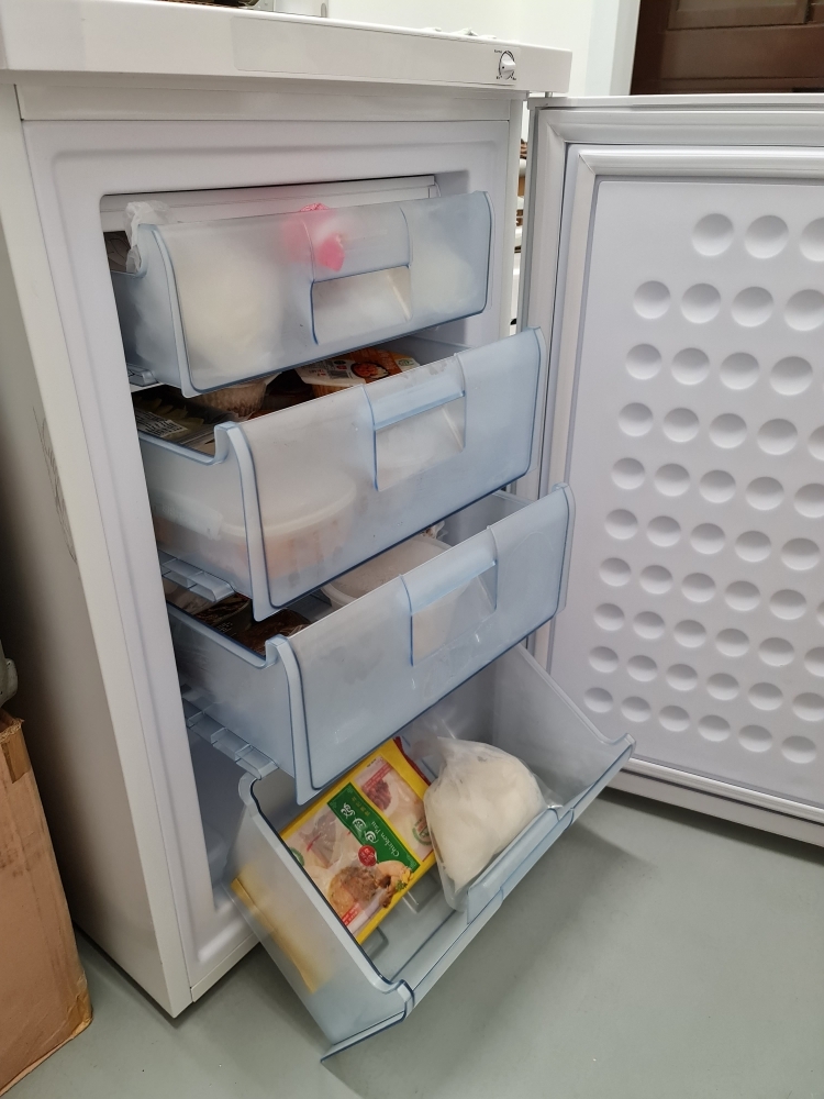 Farfalla Freezer for breast milk, TV & Home Appliances, Kitchen