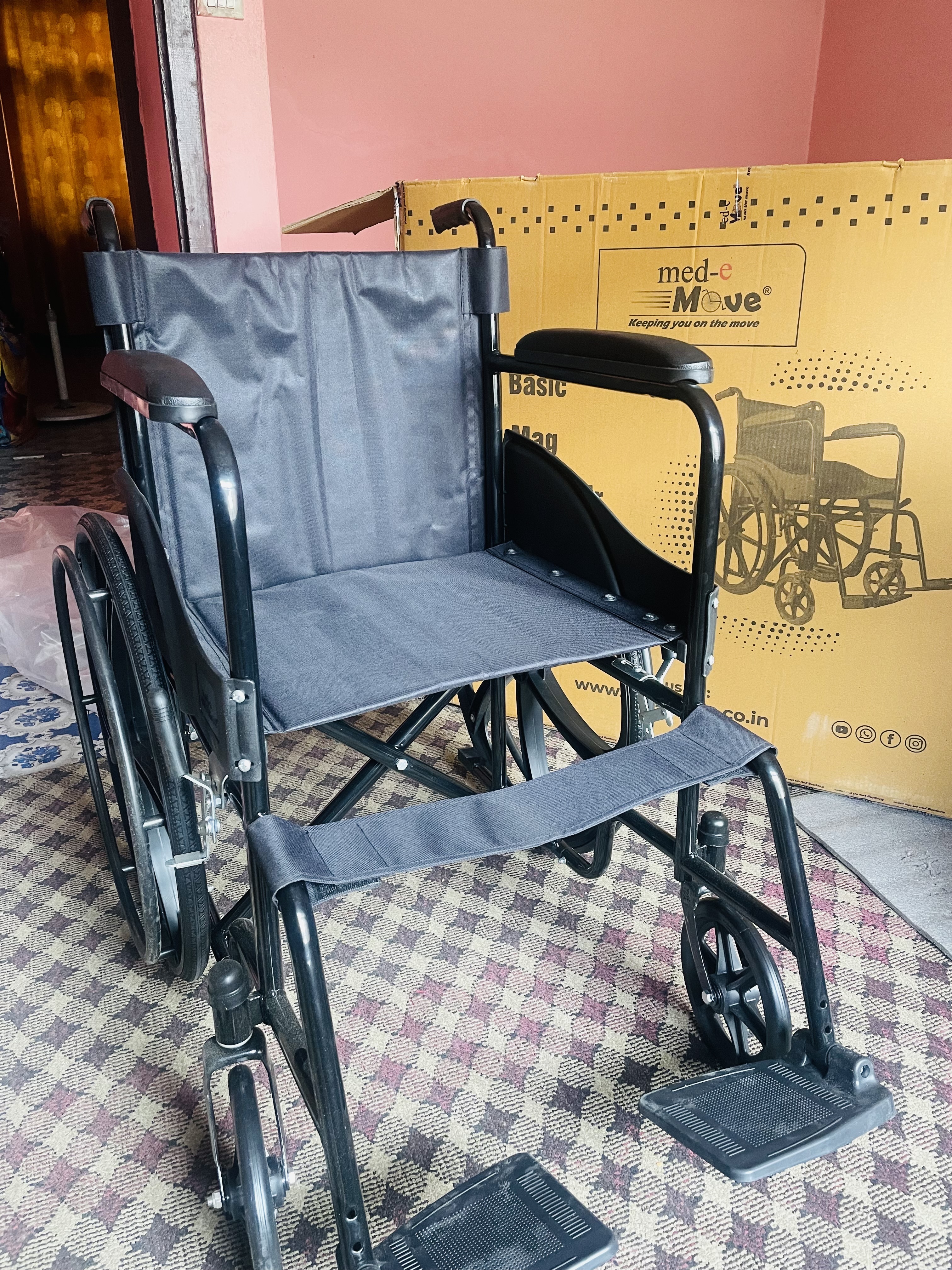 Med-E Move Basic Mag Wheelchair
