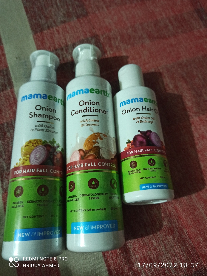 Blushing Shimmers: Mamaearth Onion Hair Shampoo,Oil and Mask Review