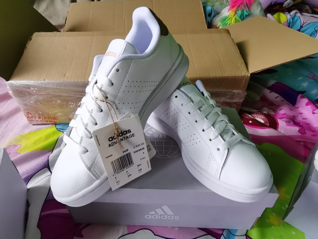 adidas TENNIS Advantage Shoes Women White GW4845 | Lazada PH