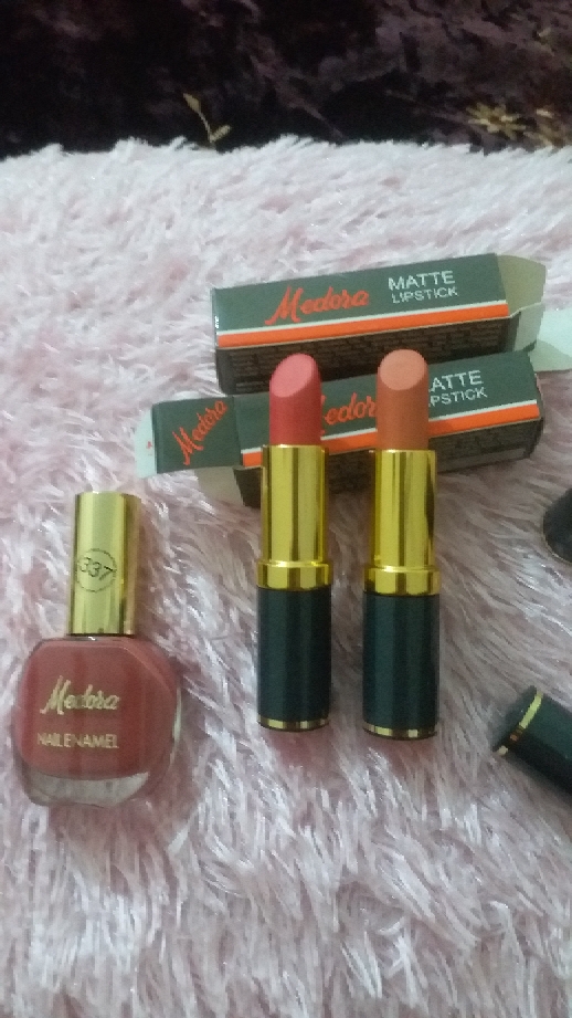 medora 567 lipstick