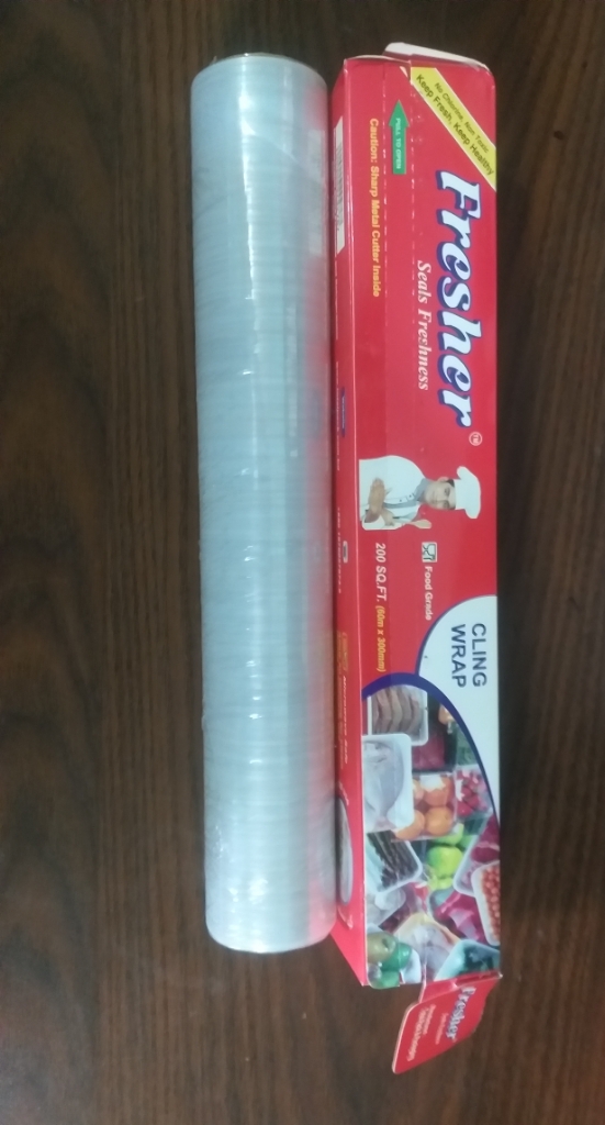 Plastic Wrap 193 sq ft (60m)