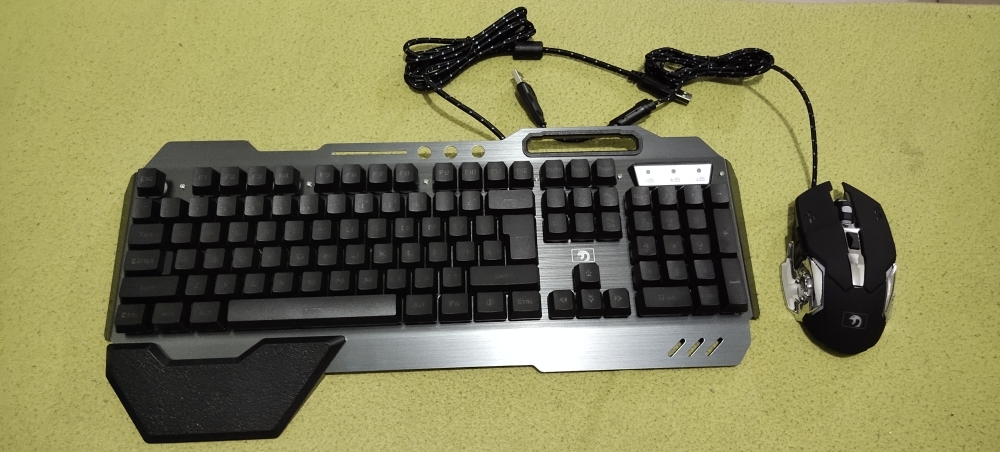 gadget hunter 618 wired gaming keyboard