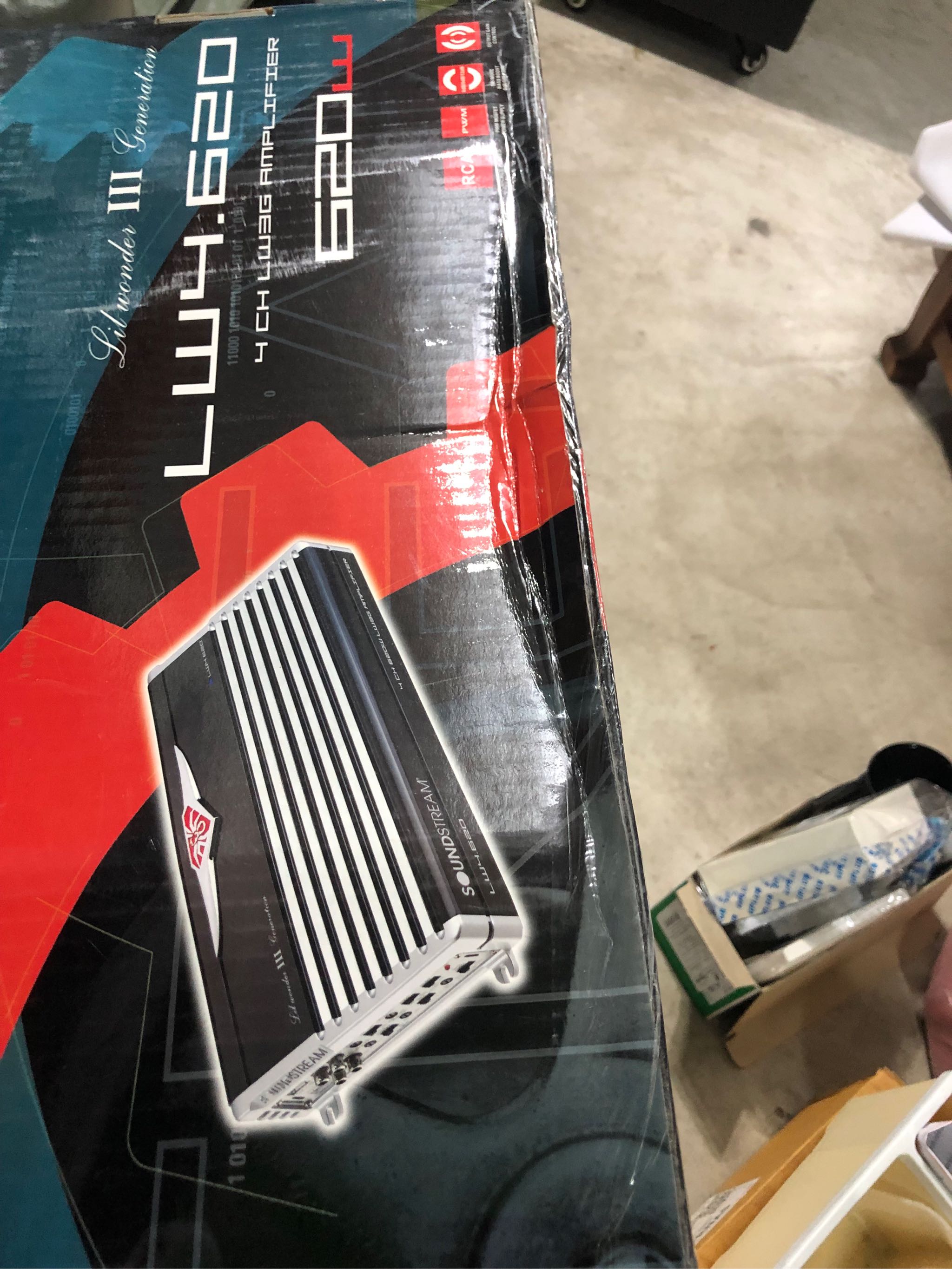 SOUNDSTREAM LW4.620 4chアンプ 620W SOUNDSTREAM LW4.620 4chアンプ 620W