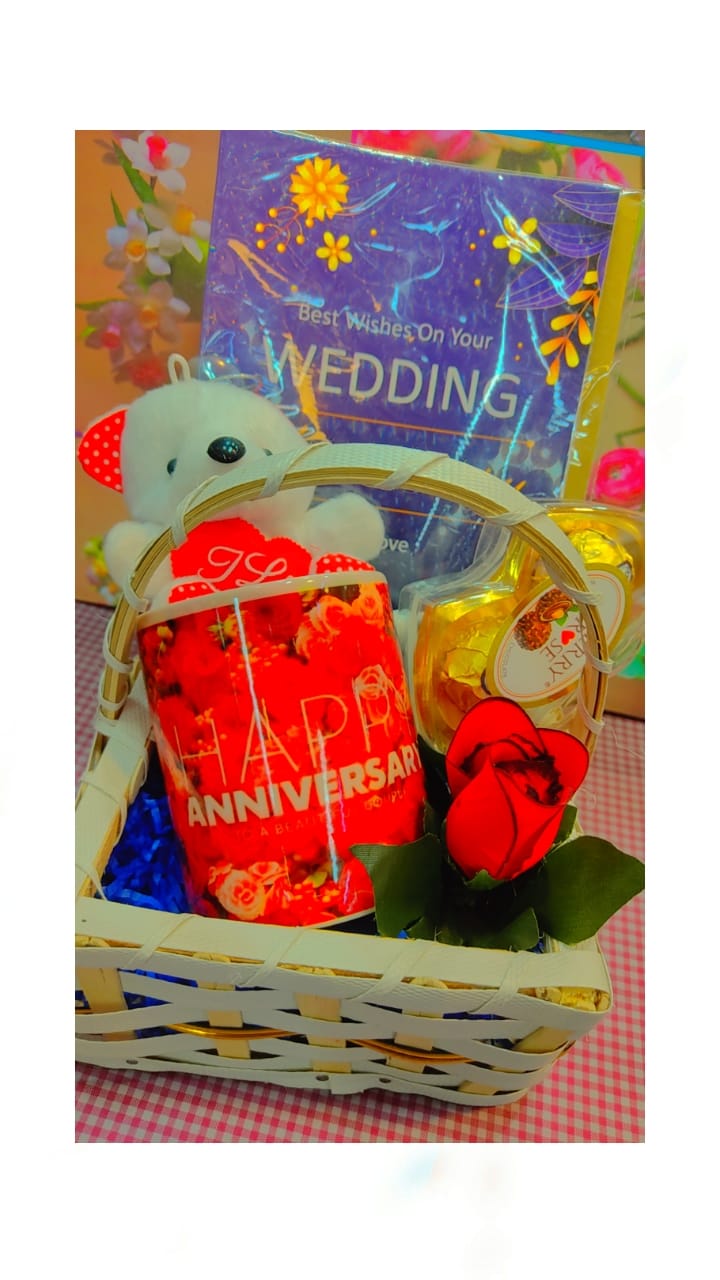 Anniversary gift basket- anniversary gift basket for couple / husband /  wife anniversary gifts