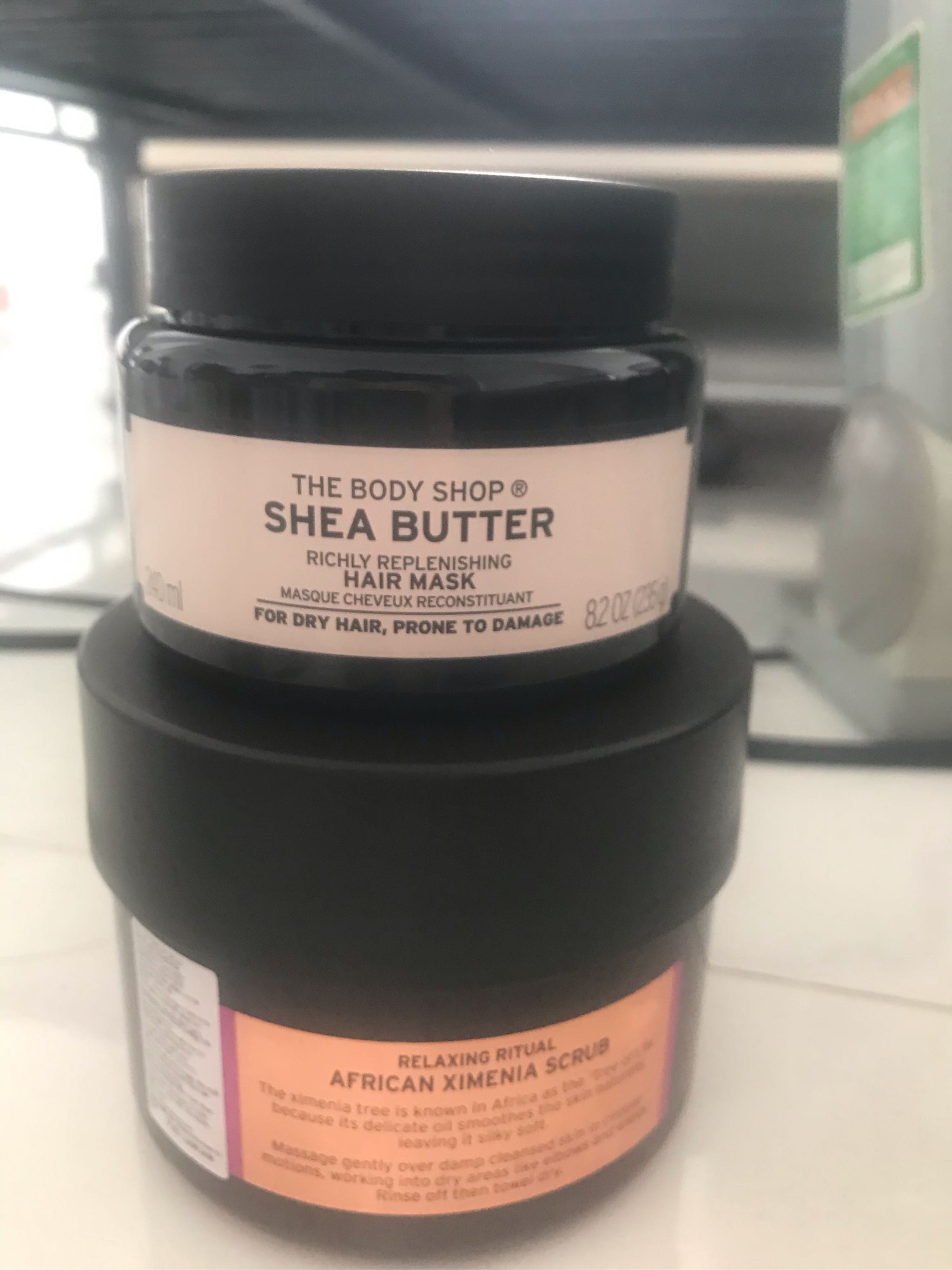 Kem ủ tóc The Body Shop Shea Butter Richly Replenishing Hair Mask 240ml |  