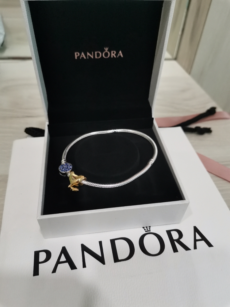 pandora blue disc bracelet