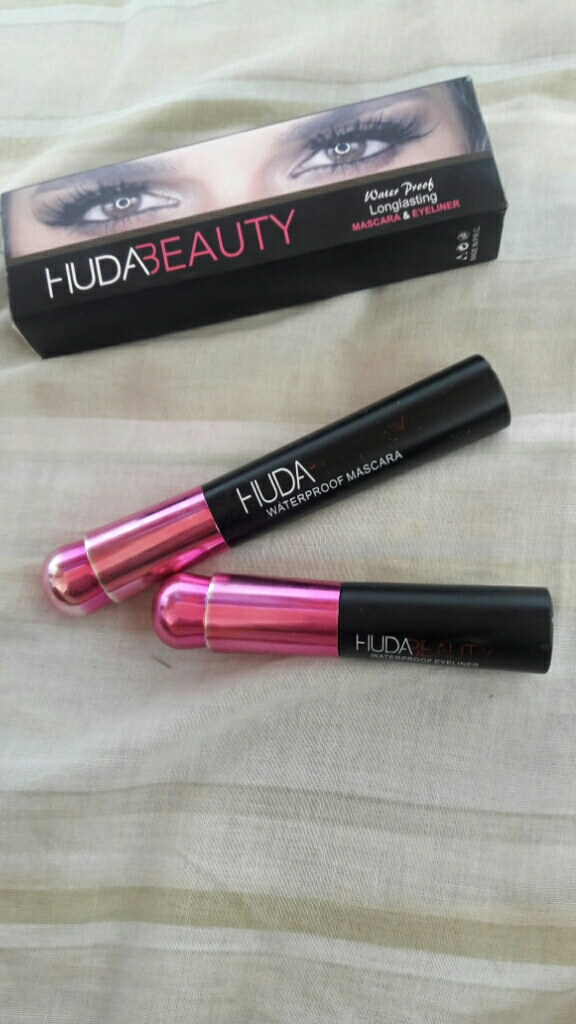 Huda_ Beauty 2 in 1 Long Lasting Waterproof Eyeliner and Mascara
