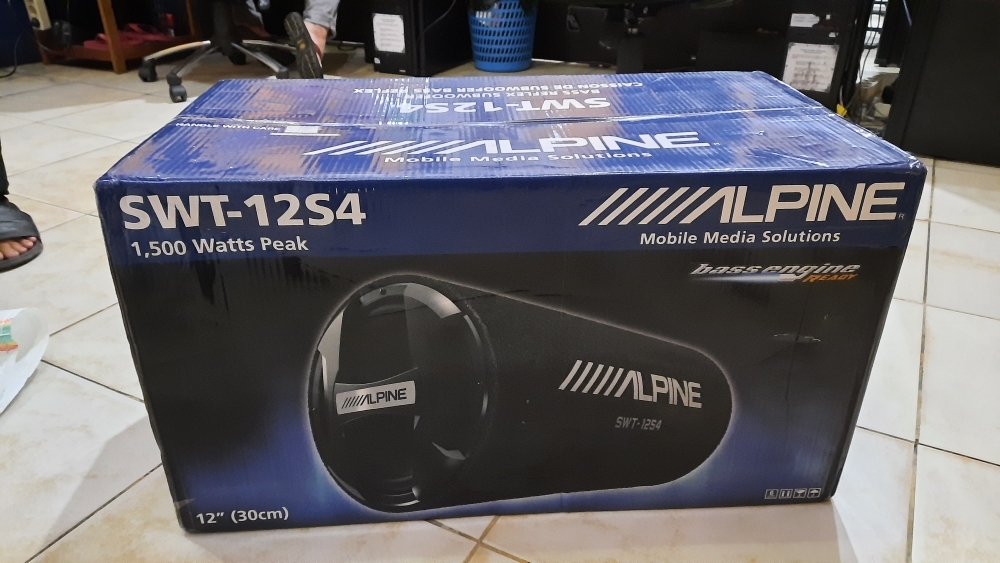 Alpine SWT-12S4 Subwoofer Passive Tube 12 inch Bass Engine TM