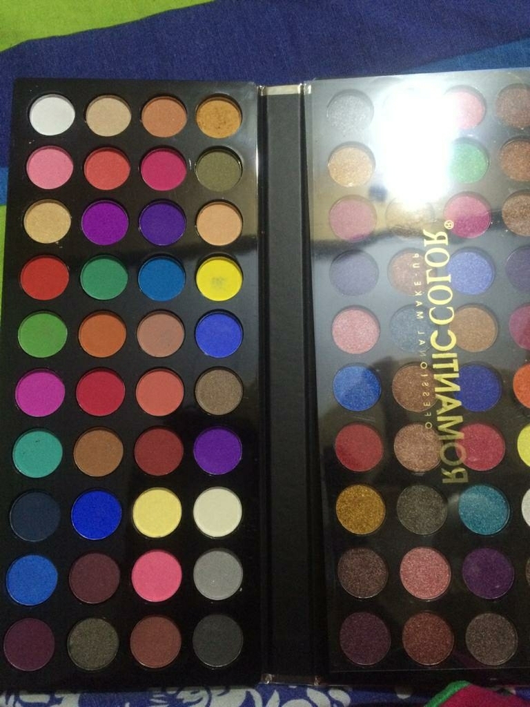  Romantic Color Eyeshadow Palette Book  (80 colors)
