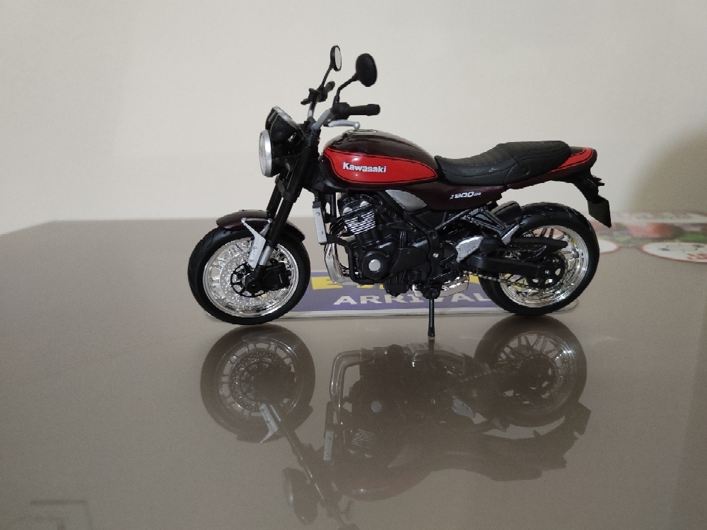 Maisto 1:12 BMW R nineT Scermber R1200GS Ninja H2R 1199 1290 S1000RR Z900RS  YZF-R1 Diecast Alloy Motorcycle Model Toy: Buy Online at Best Prices in  Bangladesh
