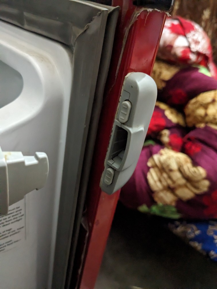 Baby Safety Lock Refrigerator Lock Child Safety Fridge lock for Kitchen and  Freezer Lock T-Shape Design - KiddieGuard