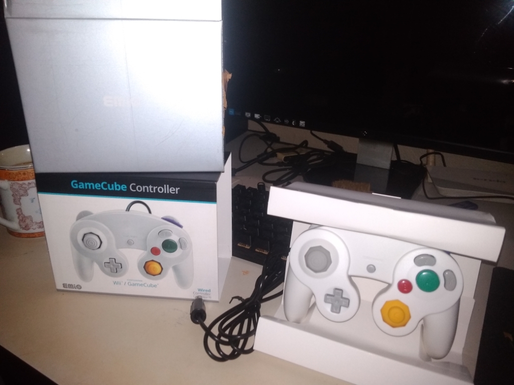 emio gamecube controller
