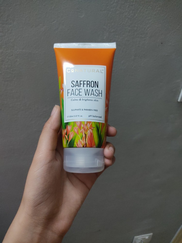 Conatural Saffron Face Wash