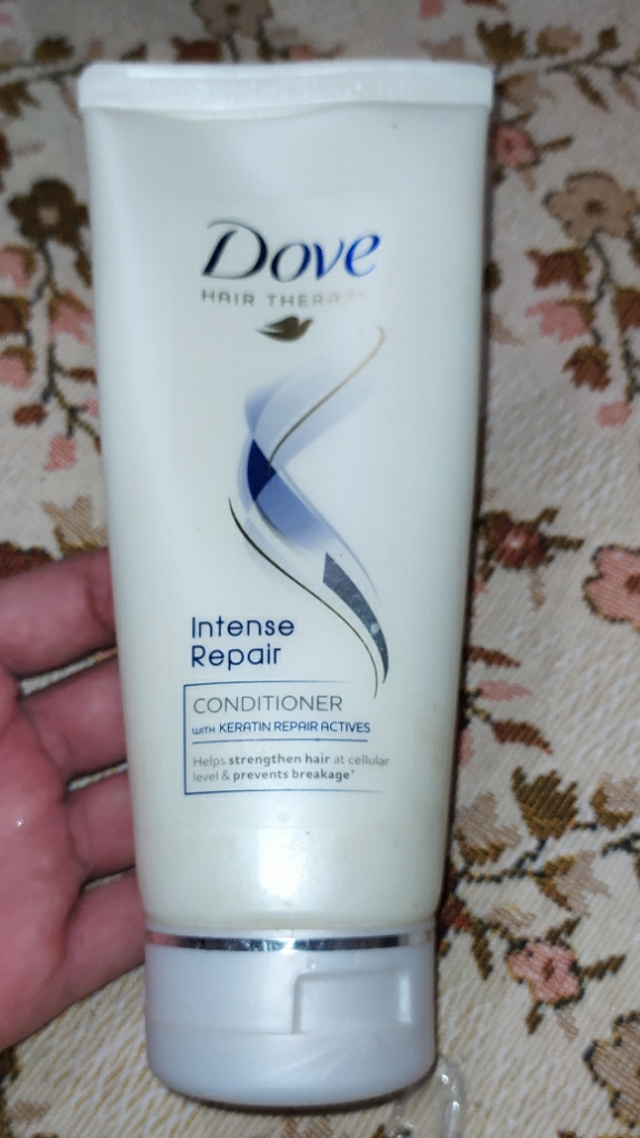  FREE LUX MAGNOLIA SOAP BAR 145GM WITH DOVE INTENSE REPAIR CONDITIONER 180ML
