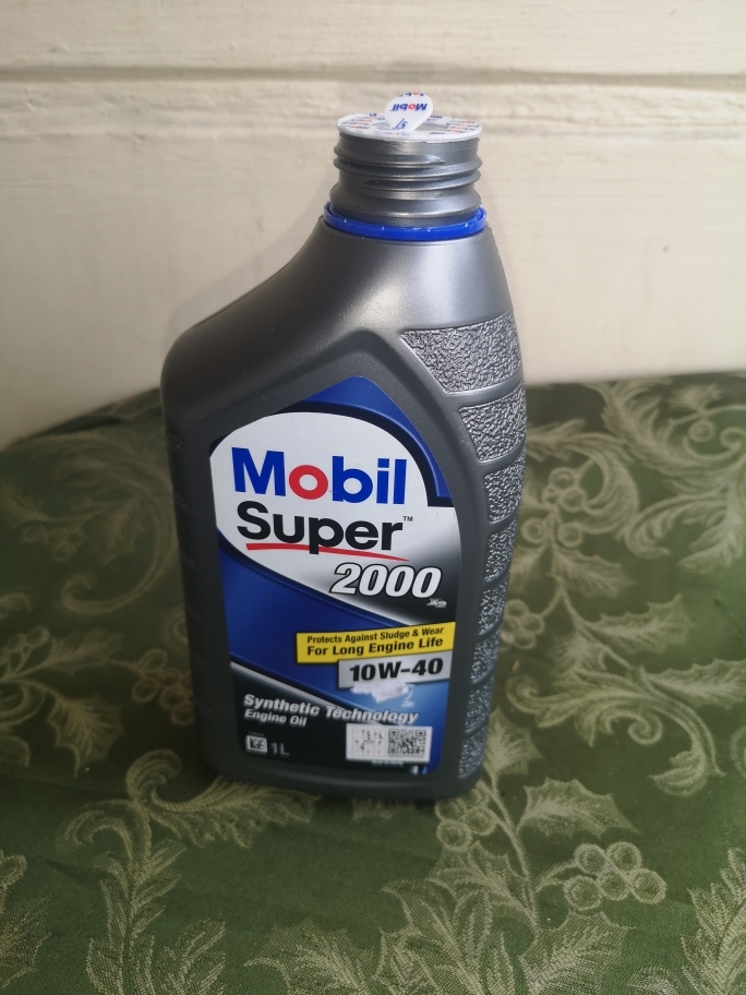 ☆ Mobil Super2000. 10W-40.API-SN/CF.A3/B4の部分合成油。20L