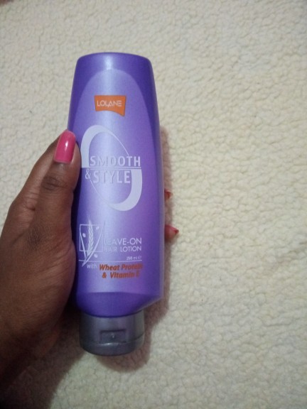 LOLANE Smooth and Style Leave-On Lotion 200ml 