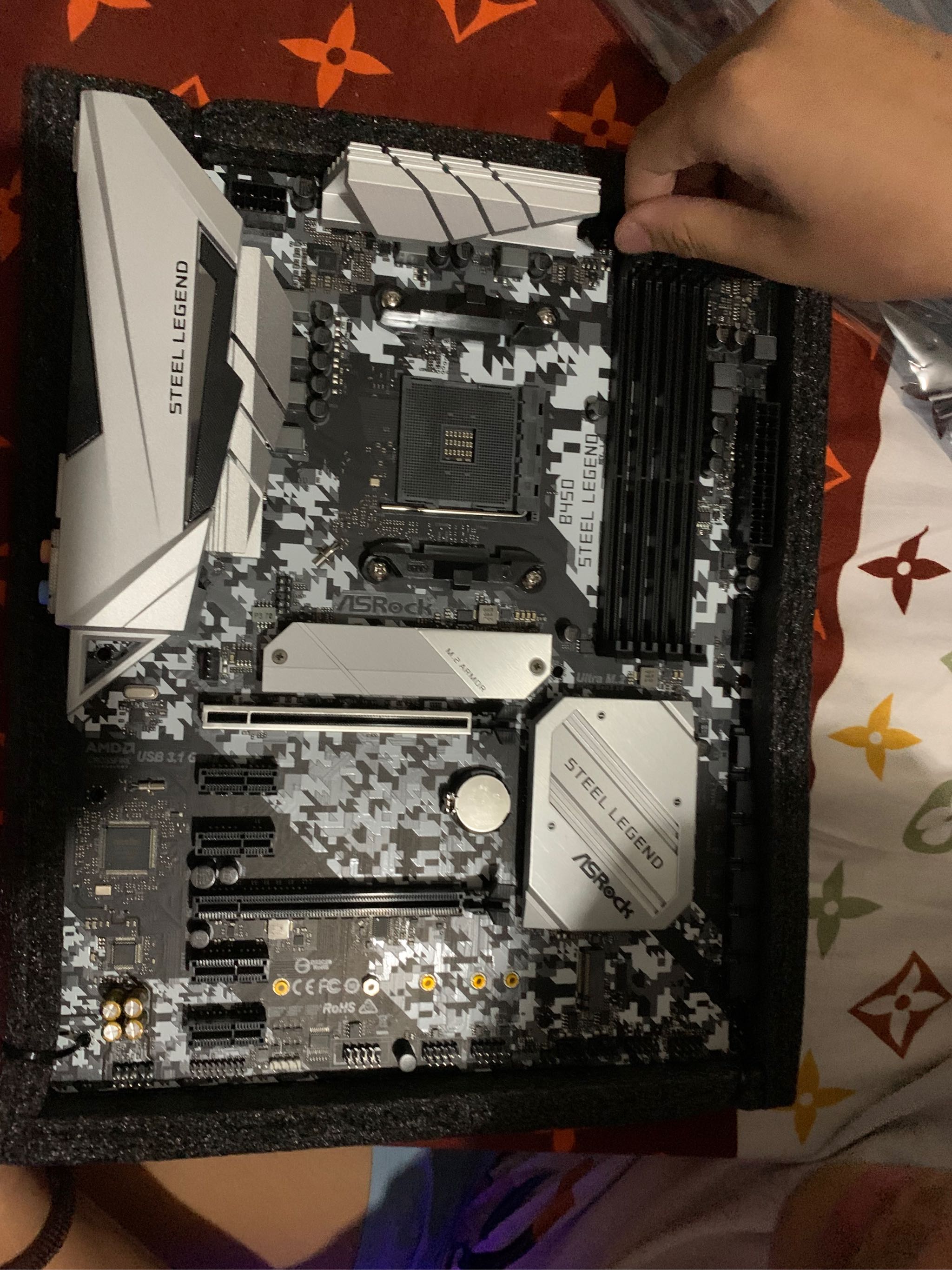 B450 Steel Legend. AMD (恐らく未使用、箱無し)