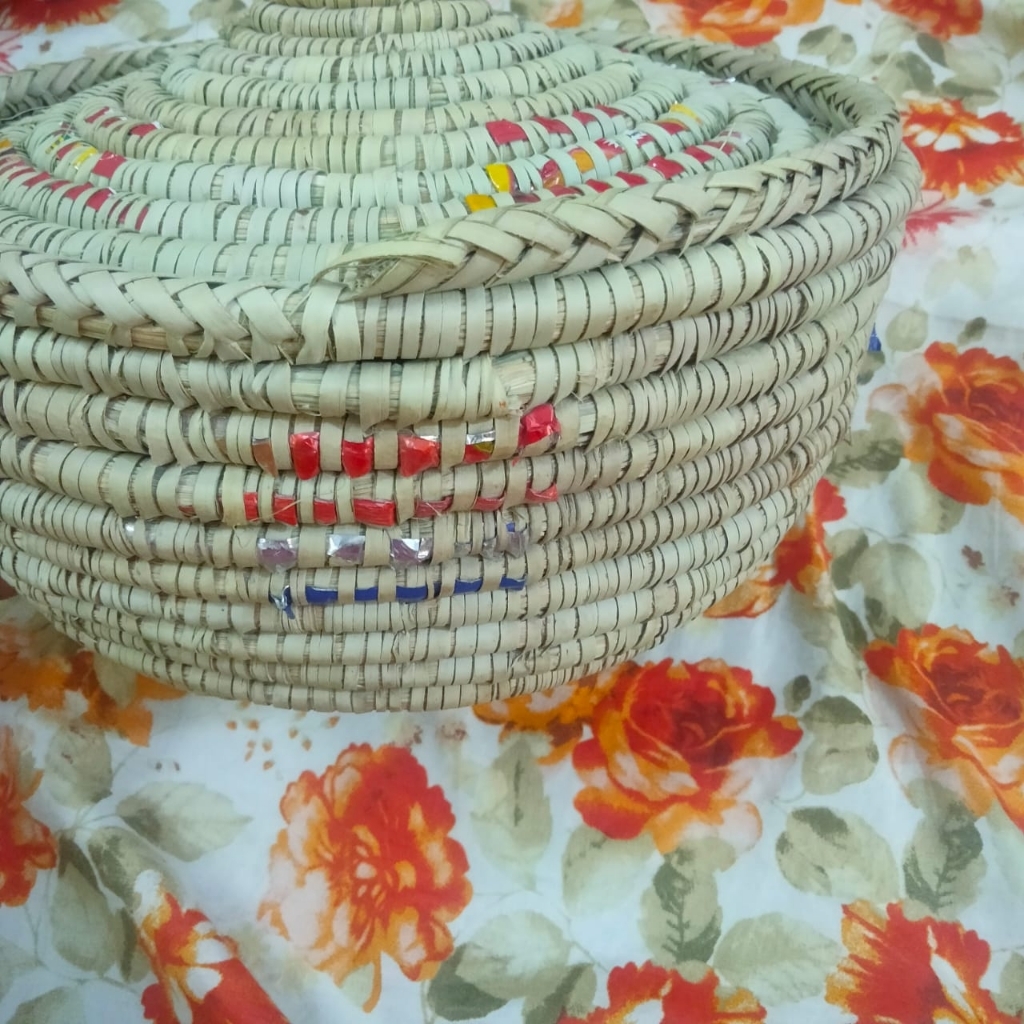 CHABA/ A HOT POT FOR ROTIES  Hot pot, Diy crafts, Decorative wicker basket