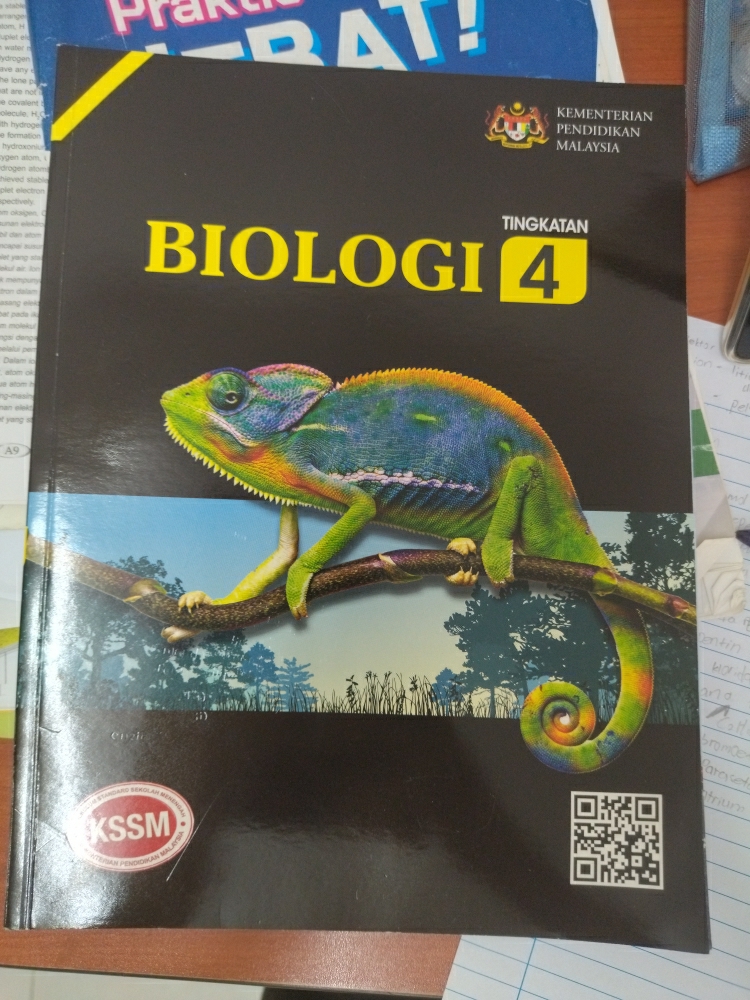 Buku teks biologi tingkatan 4