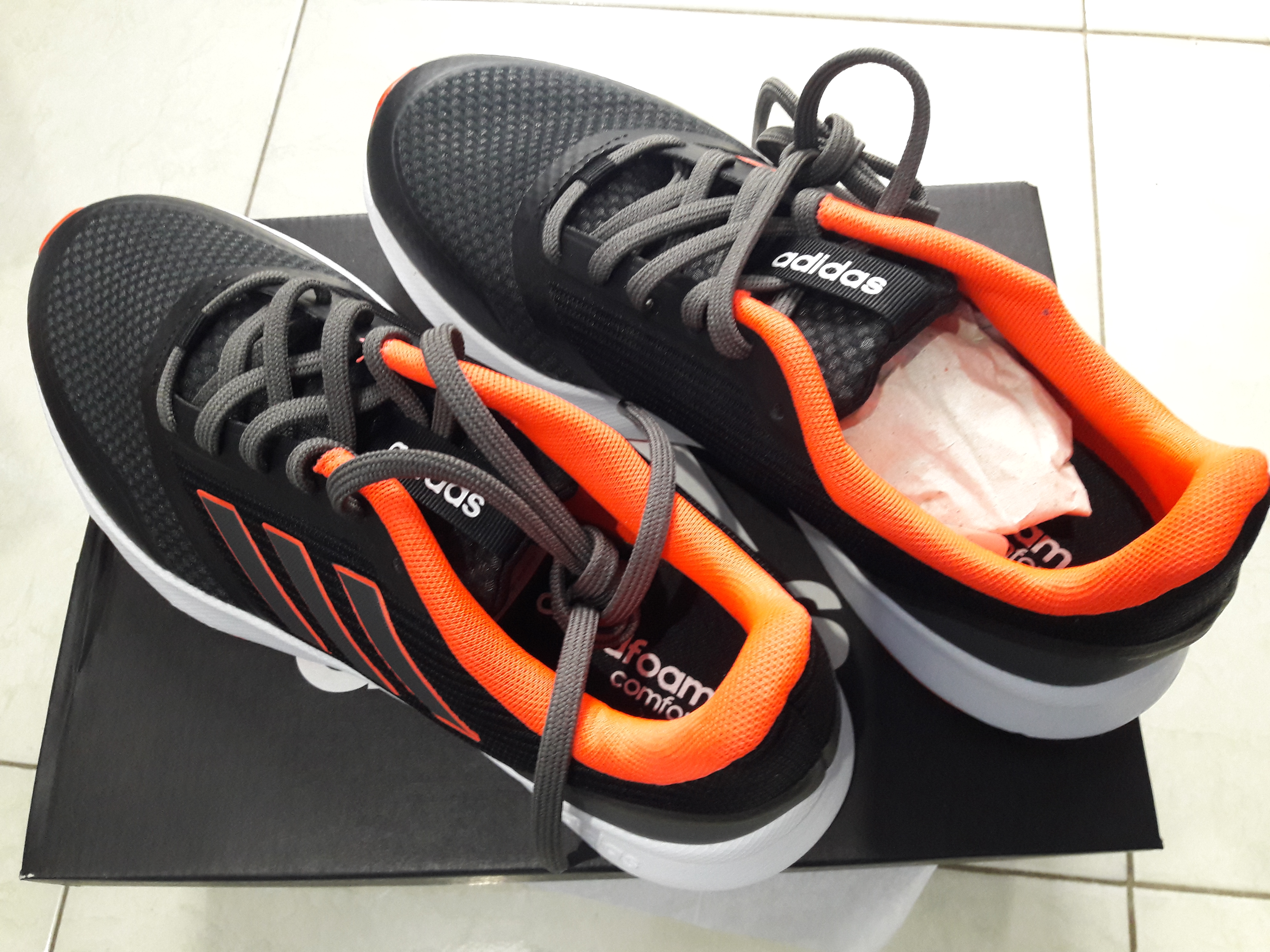 adidas RUNNING Nova Flow Shoes Pria 