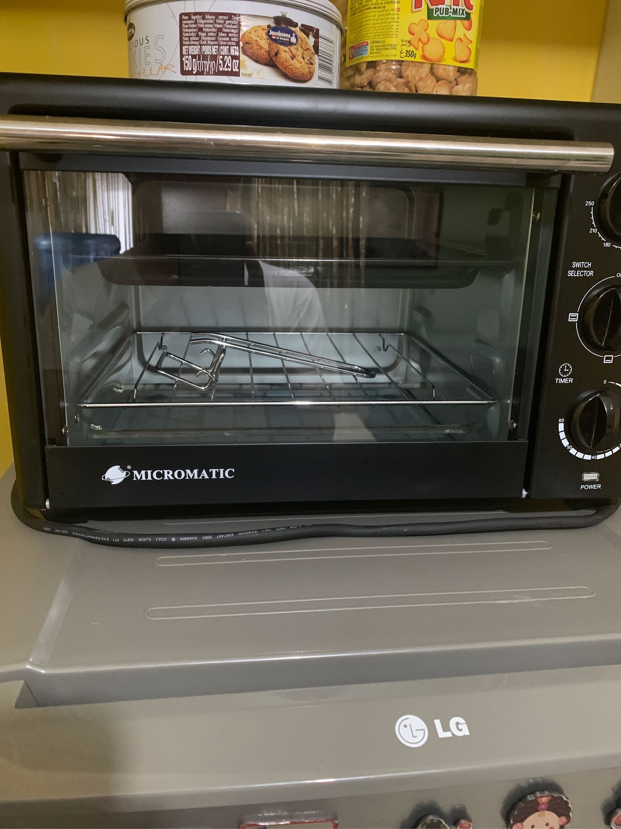 Micromatic KWS-12B Automatic Electric Oven (Black) | Lazada PH