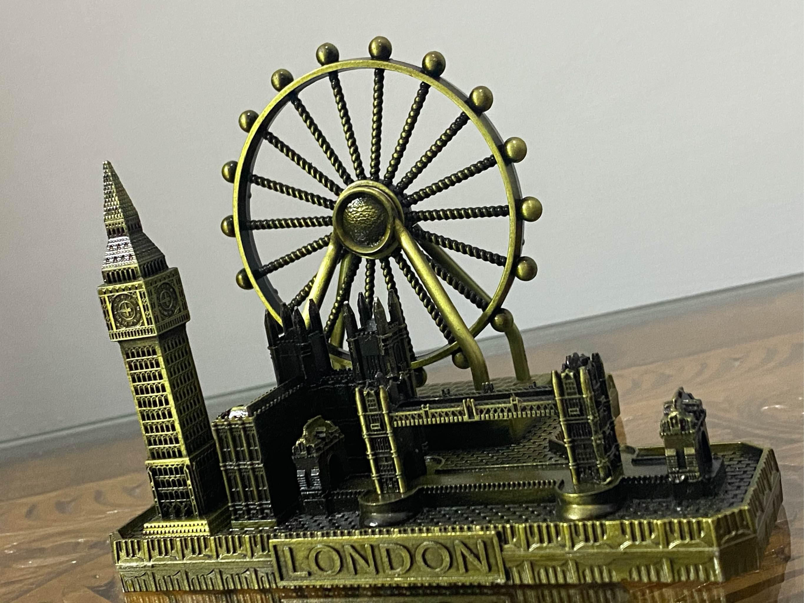 Retro City Bronze London Eye Big Ben Tower Bridge Decor Metal Statue Figurine Living Room Vintage
