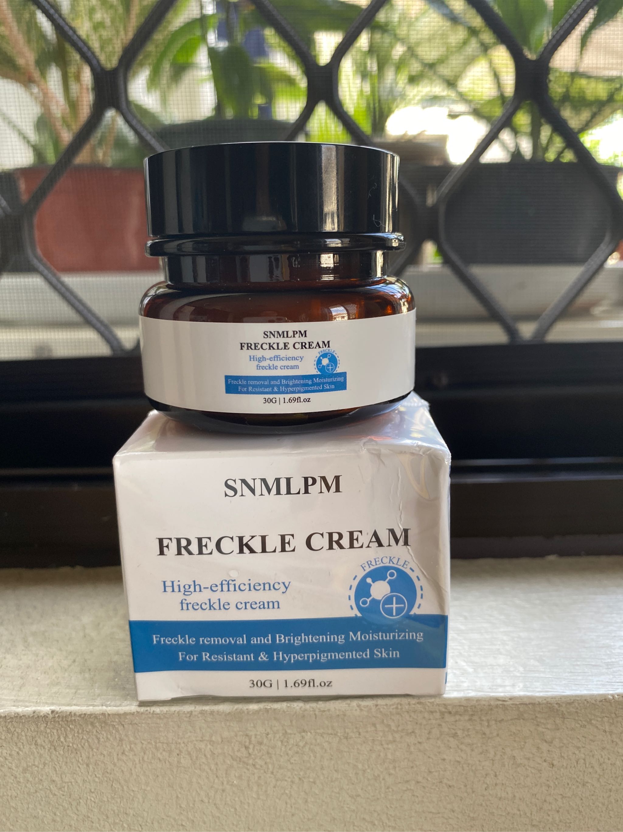 snmlpm freckle cream