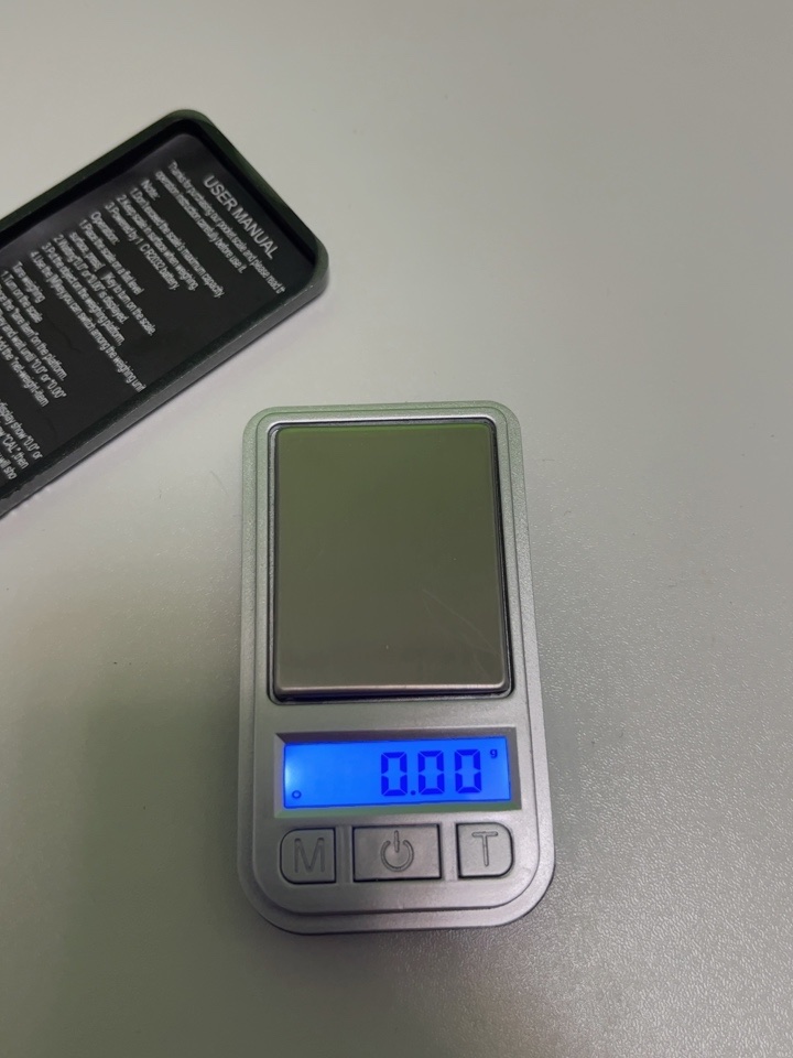 Digital Scale，LtrottedJ 0.01g-200g LCD Ultrathin Jewelry Drug Digital  Portable Pocket Scale