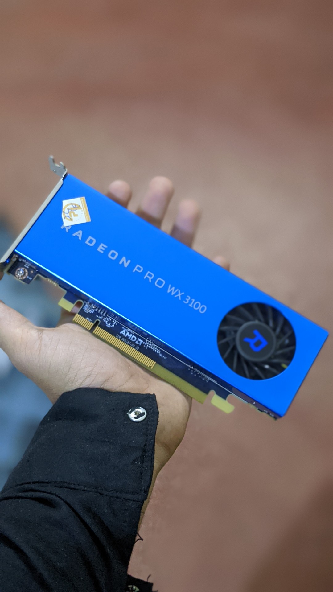 Radeon pro wx 3100 on sale 4gb